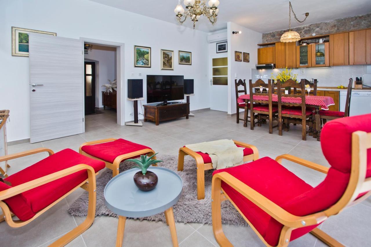 Villa Don Dan Zrnovnica Luaran gambar